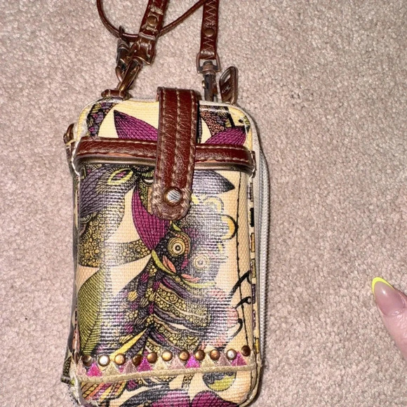 SAKROOTS ZIP AROUND WALLET CELL PHINE HOLDER WITH WRIST/ CROSSBODY STRAP OWL - Picture 6 of 7